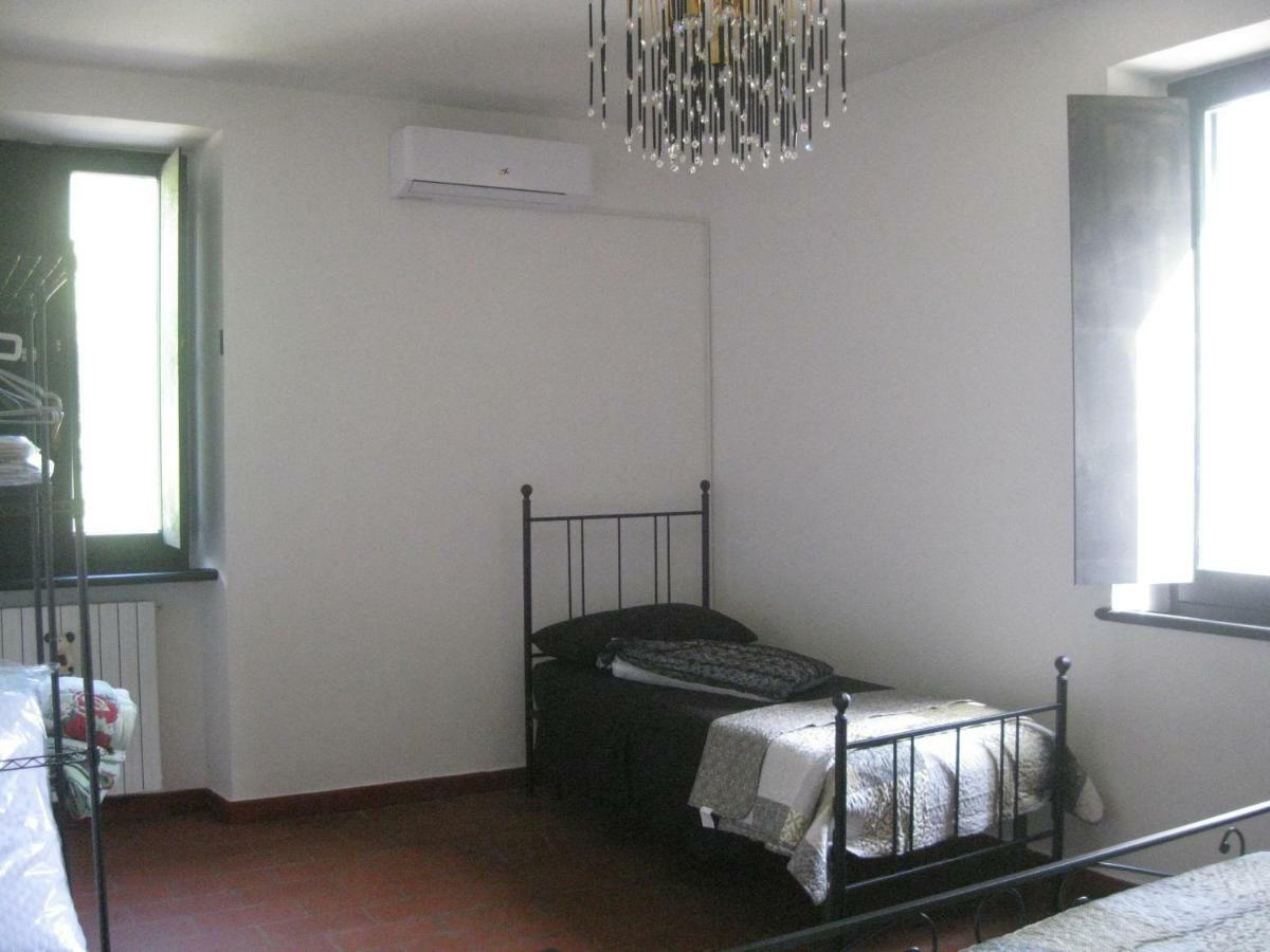 Alloggio Turistico Mooneyes Apartamento Castiglione In Teverina Exterior foto